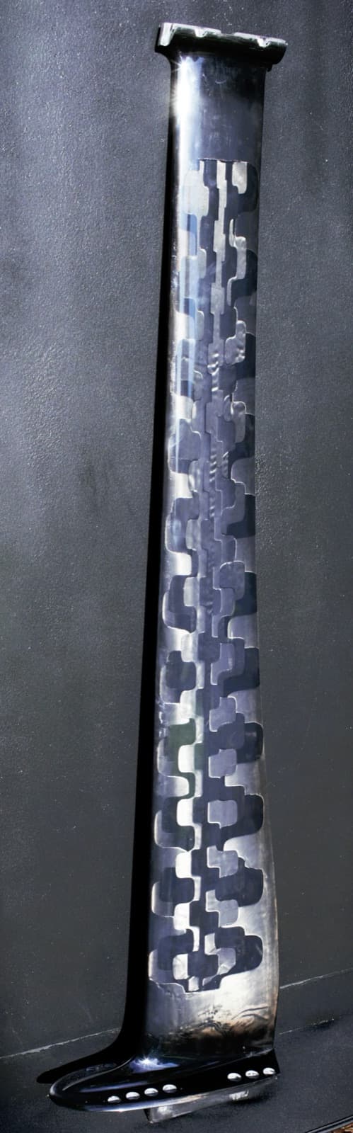 REVSTAR-M 114 REVSTAR hydrofoil mast